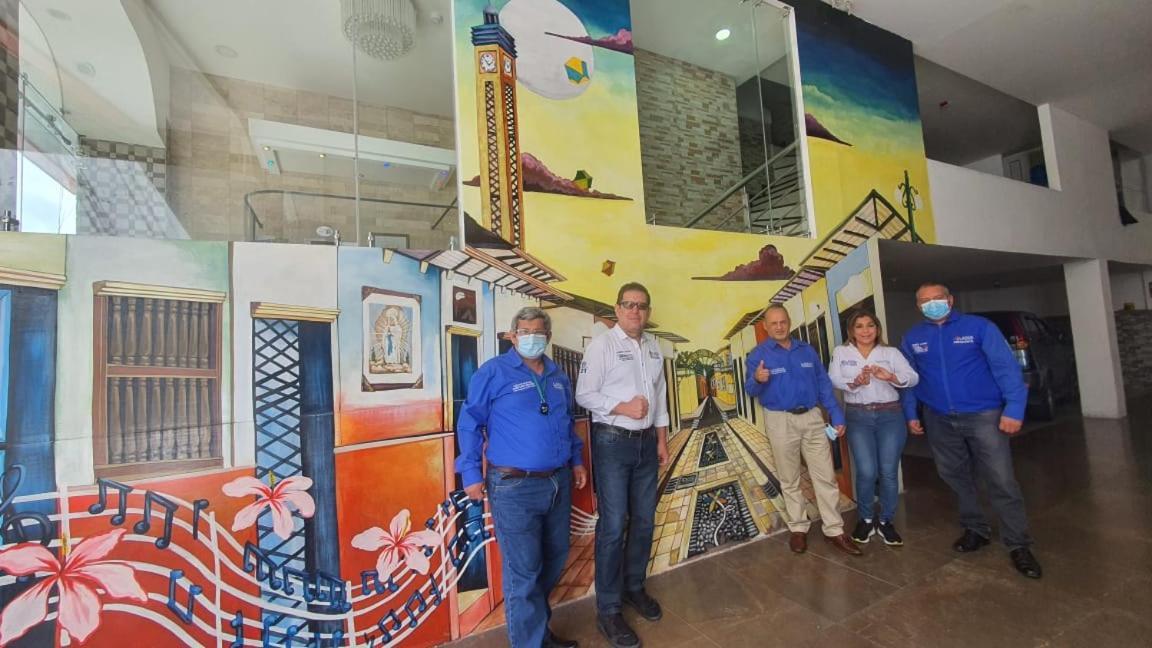 Hotel Loja Bella Екстер'єр фото